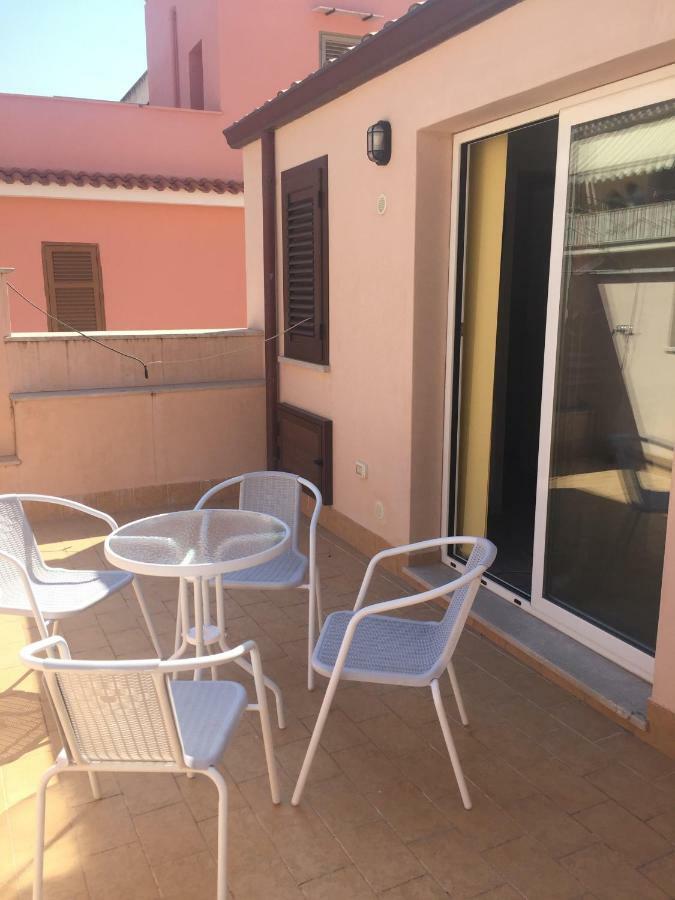 Casa Vacanze La Pergola@ Villa Terrasini Bagian luar foto