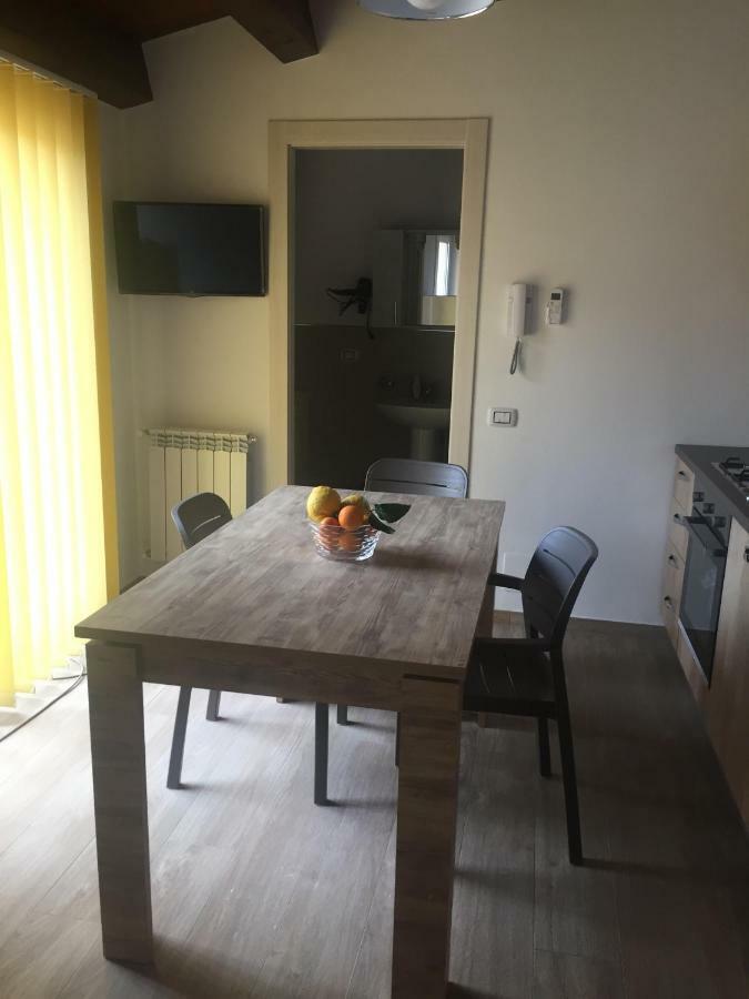 Casa Vacanze La Pergola@ Villa Terrasini Bagian luar foto